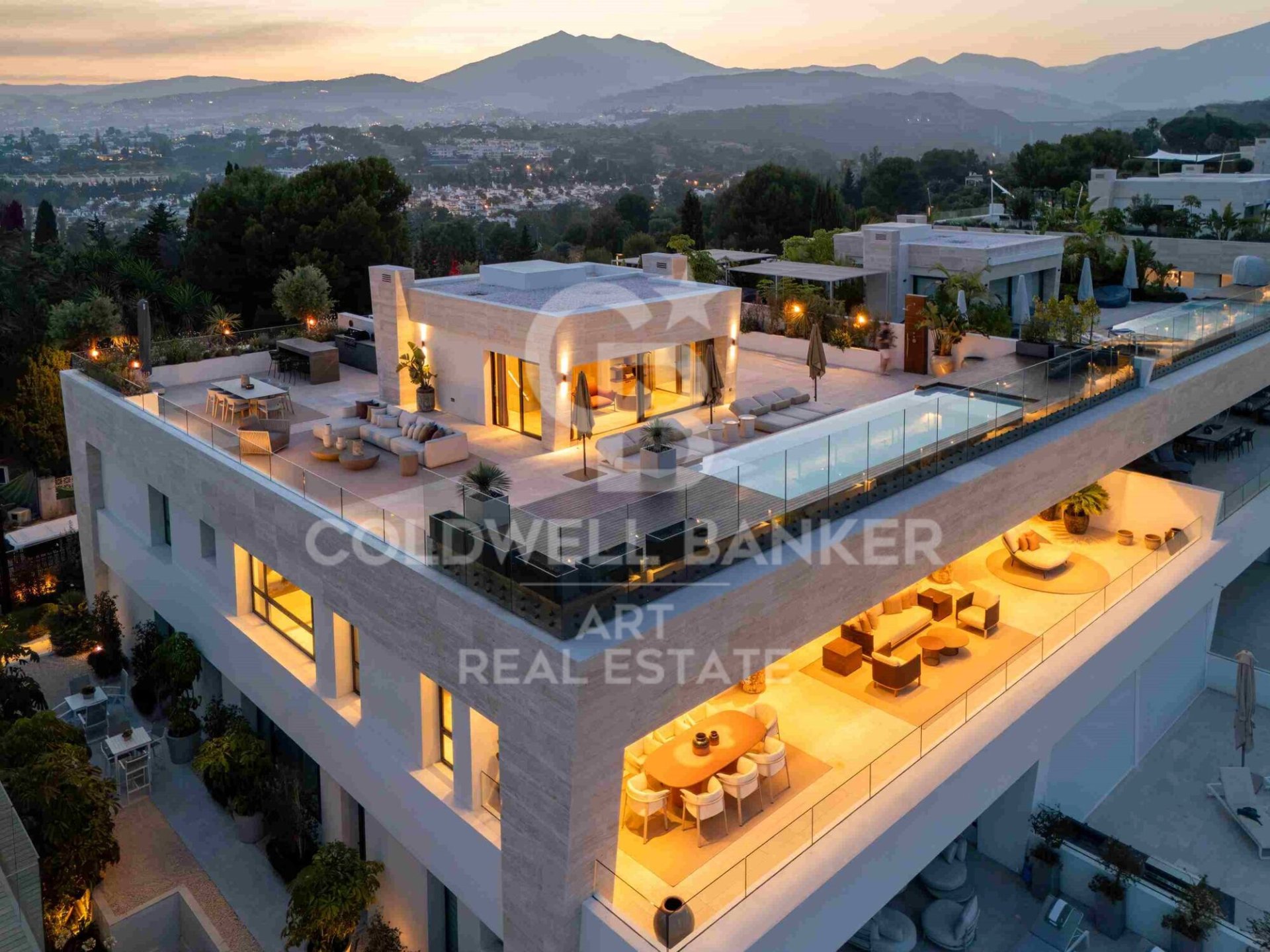 House in Marbella, Malaga, Spain 4 bedrooms, 425 sq.m. No. 158378