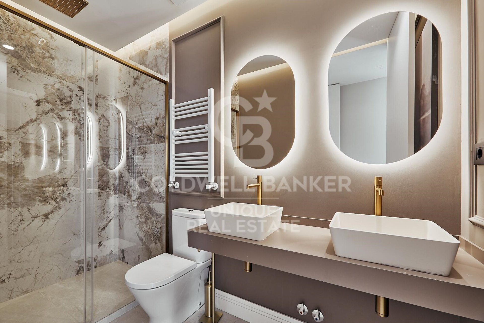 Appartamento a Madrid, Spagna 3 camere da letto, 122 mq. N° 158377
