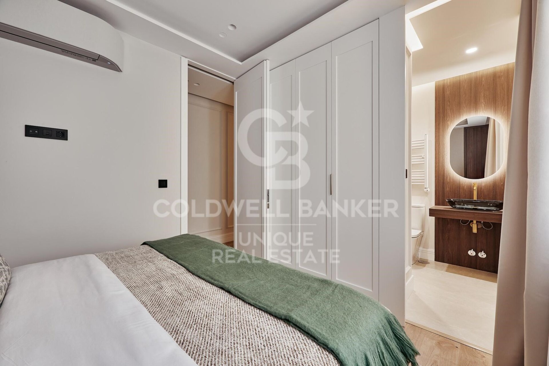 Appartamento a Madrid, Spagna 3 camere da letto, 122 mq. N° 158377