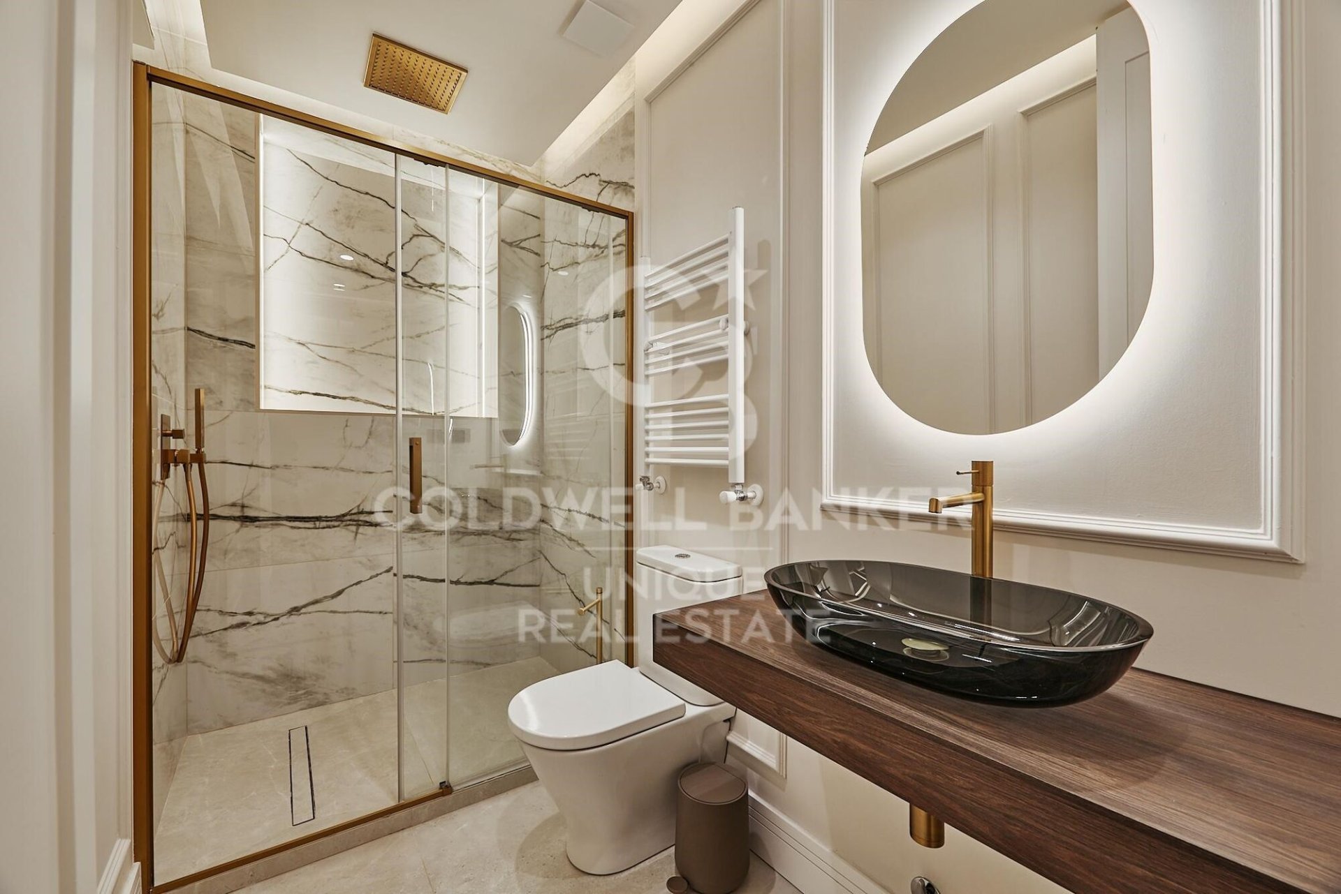 Appartamento a Madrid, Spagna 3 camere da letto, 122 mq. N° 158377