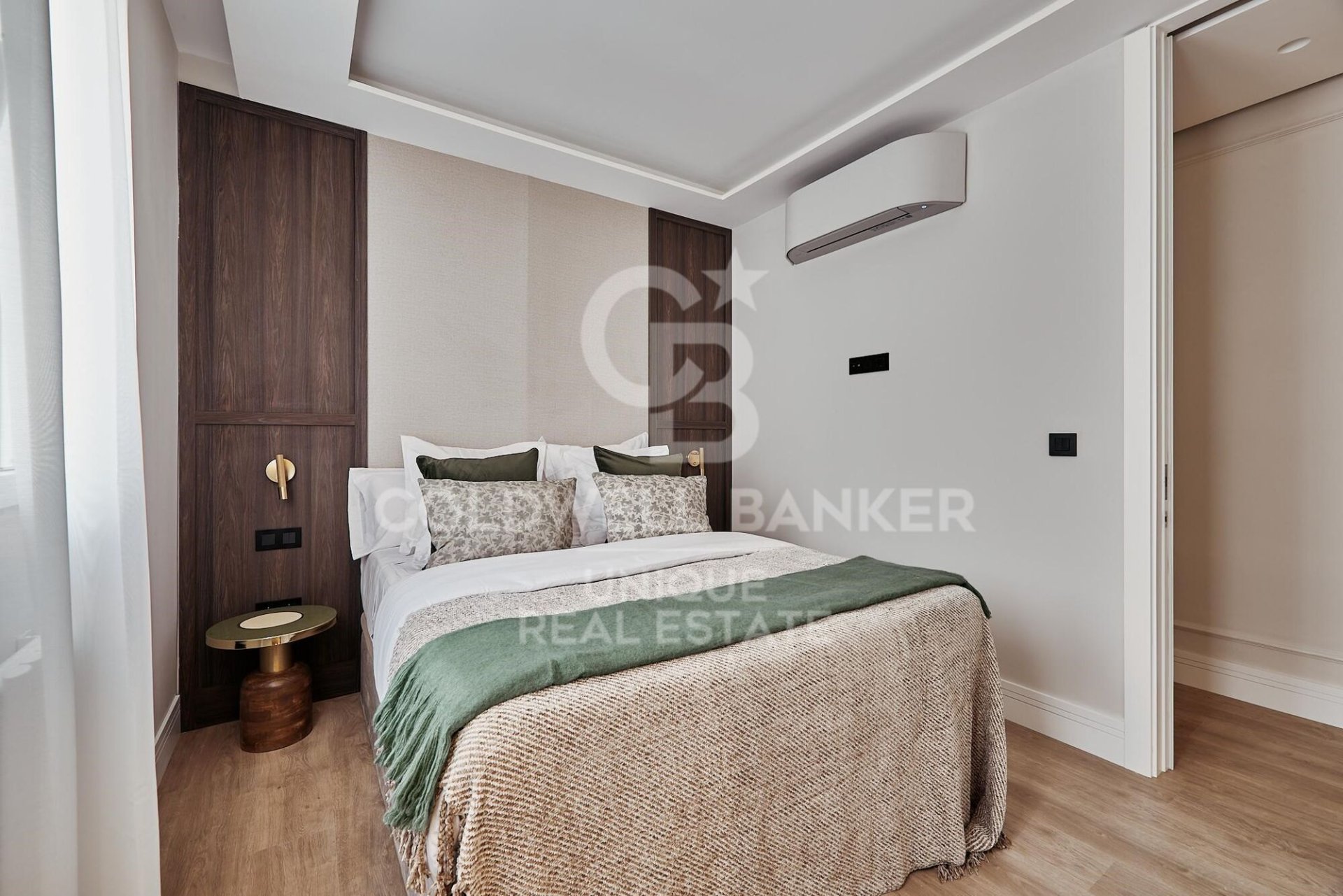 Appartamento a Madrid, Spagna 3 camere da letto, 122 mq. N° 158377