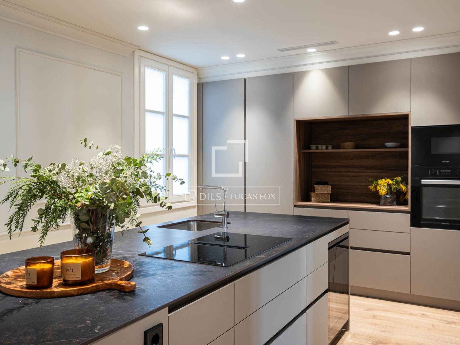 Dzīvoklis Barcelona, Spānijā 4 istabas, 200 m2 Nr. 150637