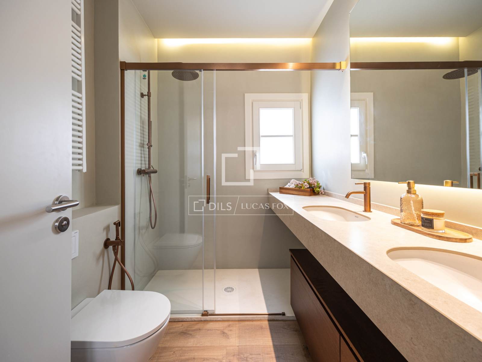 Dzīvoklis Barcelona, Spānijā 4 istabas, 200 m2 Nr. 150637