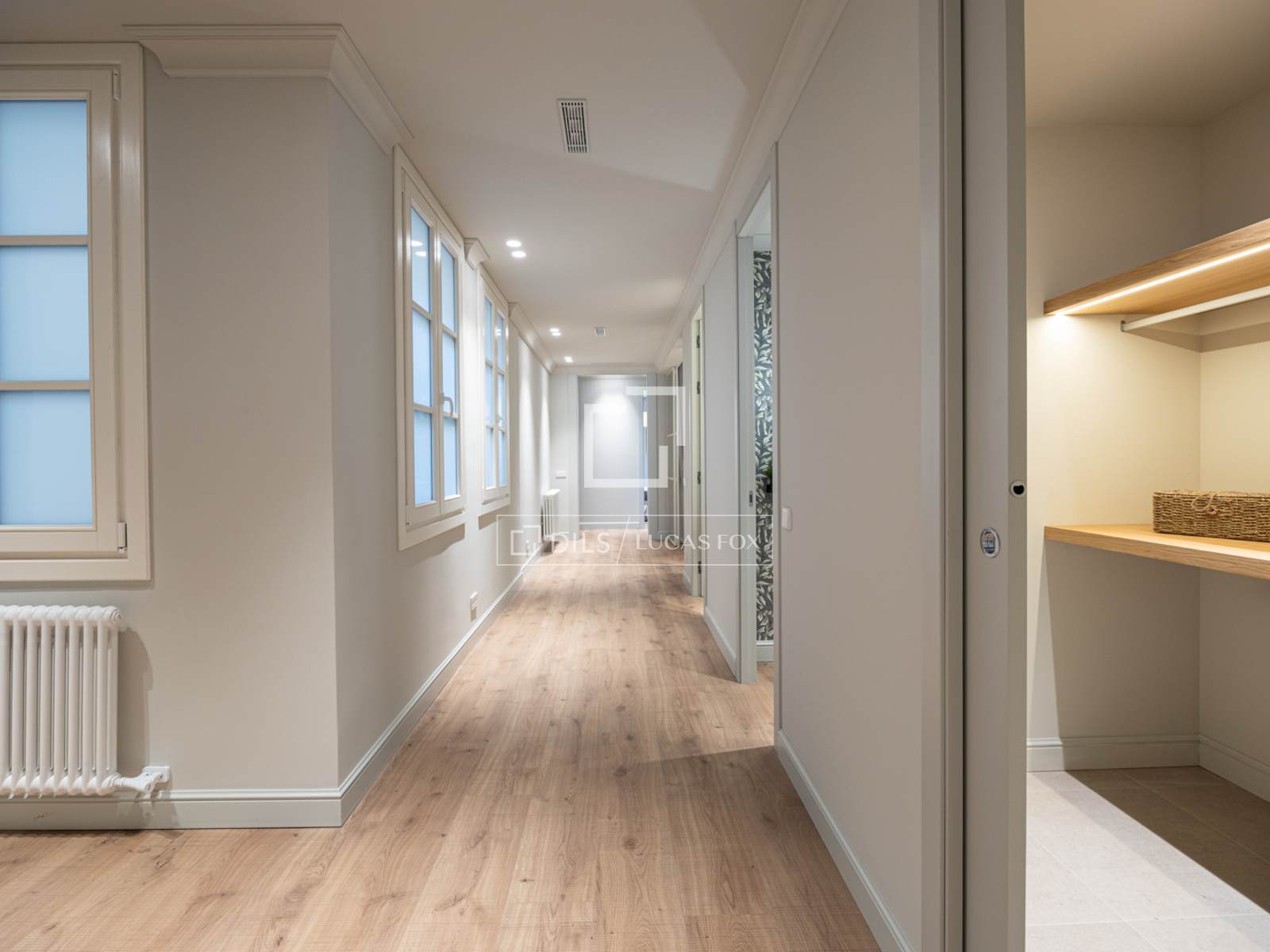 Dzīvoklis Barcelona, Spānijā 4 istabas, 200 m2 Nr. 150637