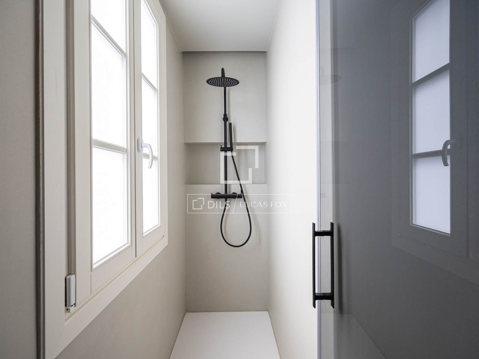 Dzīvoklis Barcelona, Spānijā 4 istabas, 200 m2 Nr. 150637