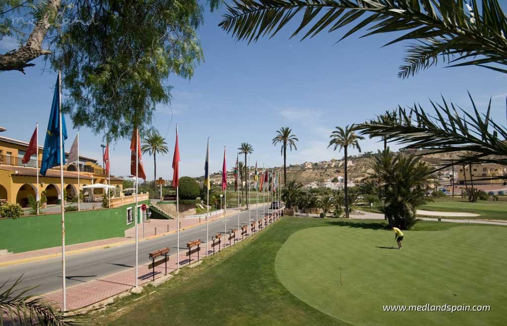 Villa in Rojales, Alicante, Spain 3 bedrooms, 182 sq.m. No. 192983