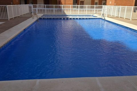 Apartment à Torrevieja, Alicante, Espagne 2 chambres, 56 m2 No. 193741