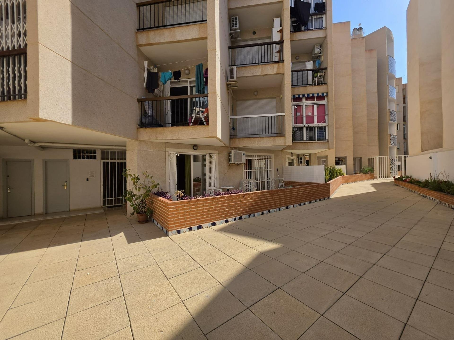 Apartment à Torrevieja, Alicante, Espagne 1 chambre, 55 m2 No. 193740
