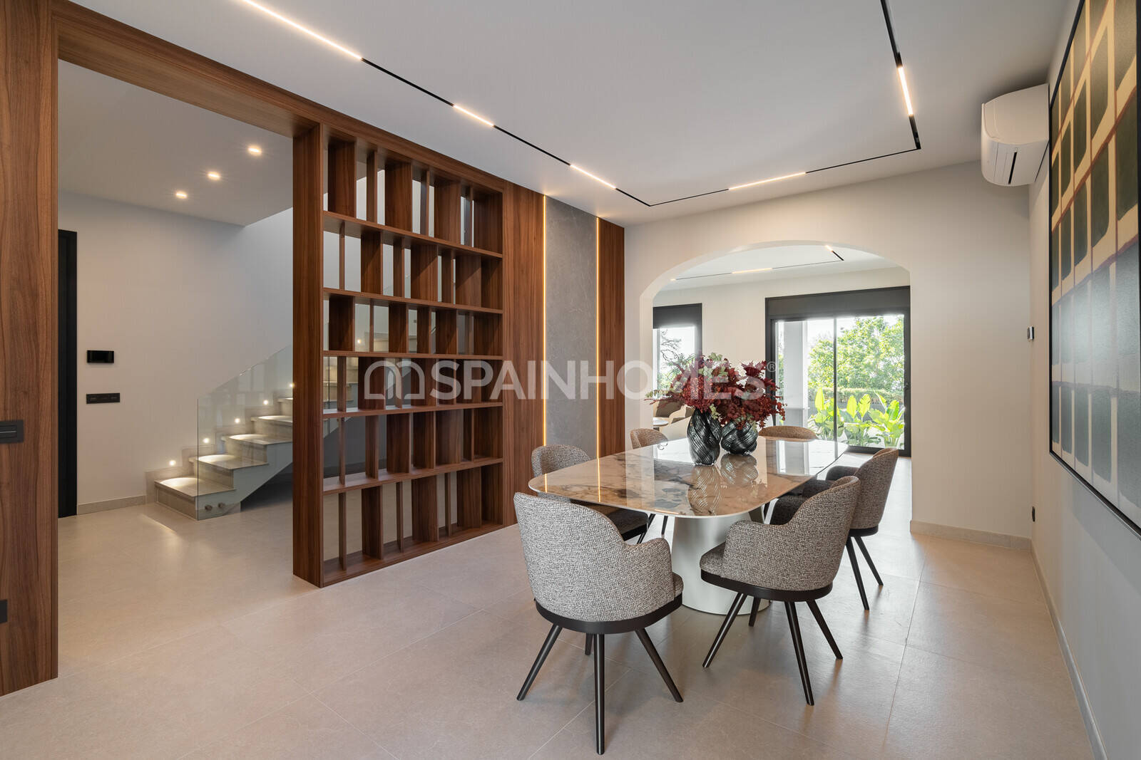 Villa in Castelldefels, Barcelona, Spain 5 bedrooms, 264 sq.m. No. 164709
