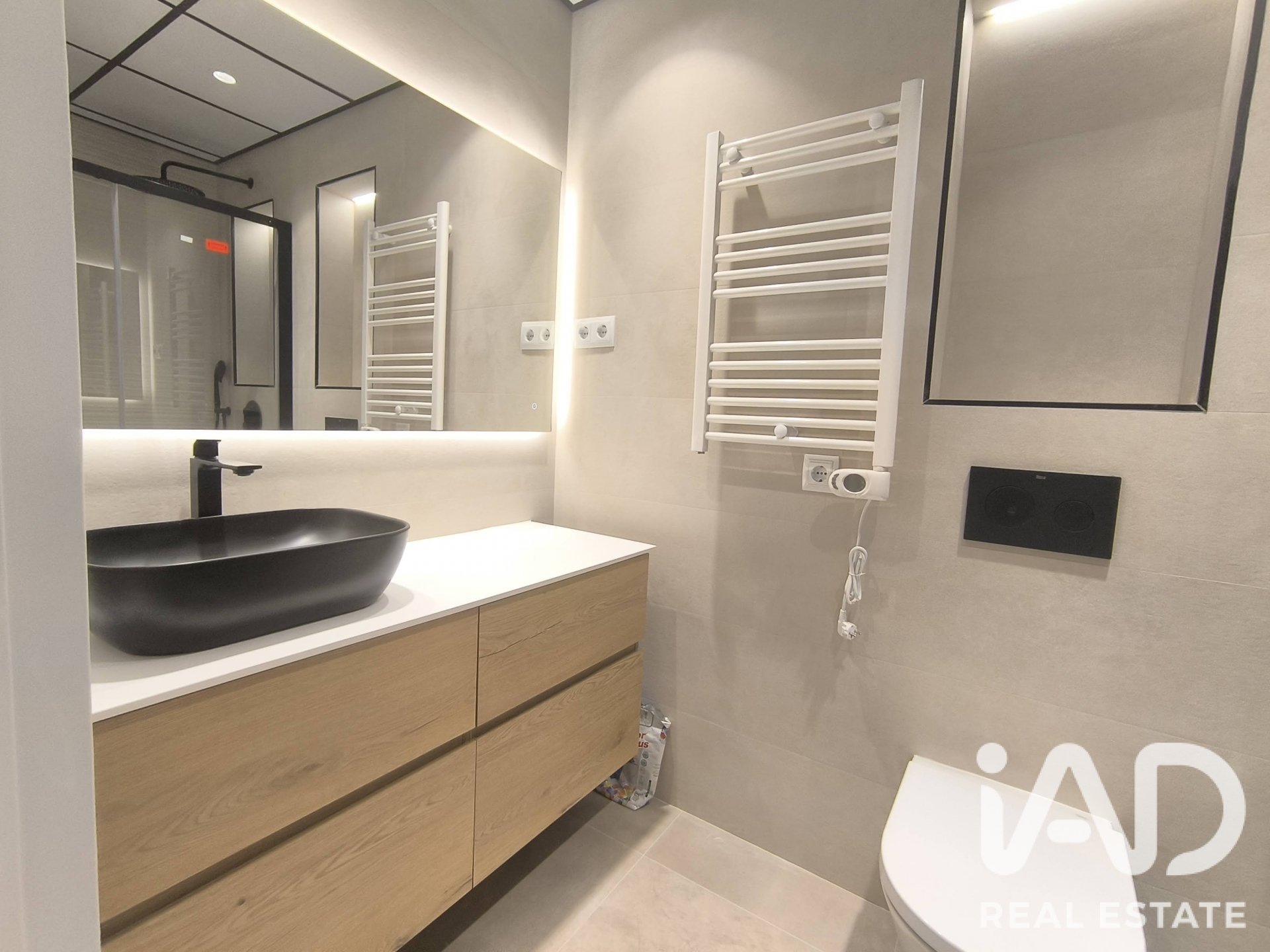 Huoneisto Madrid, Espanja 1 makuuhuone, 56 m2 No. 188168