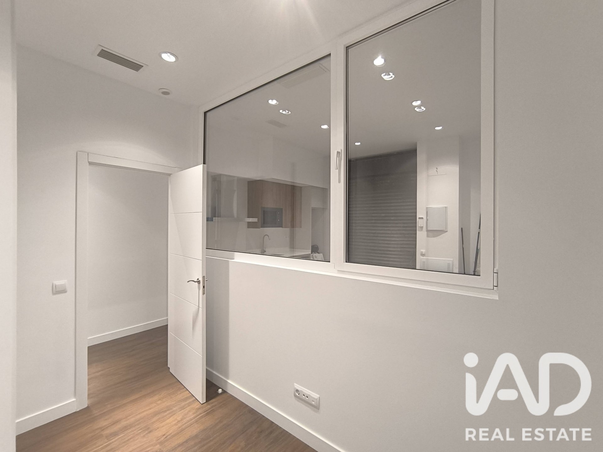 Huoneisto Madrid, Espanja 1 makuuhuone, 56 m2 No. 188168