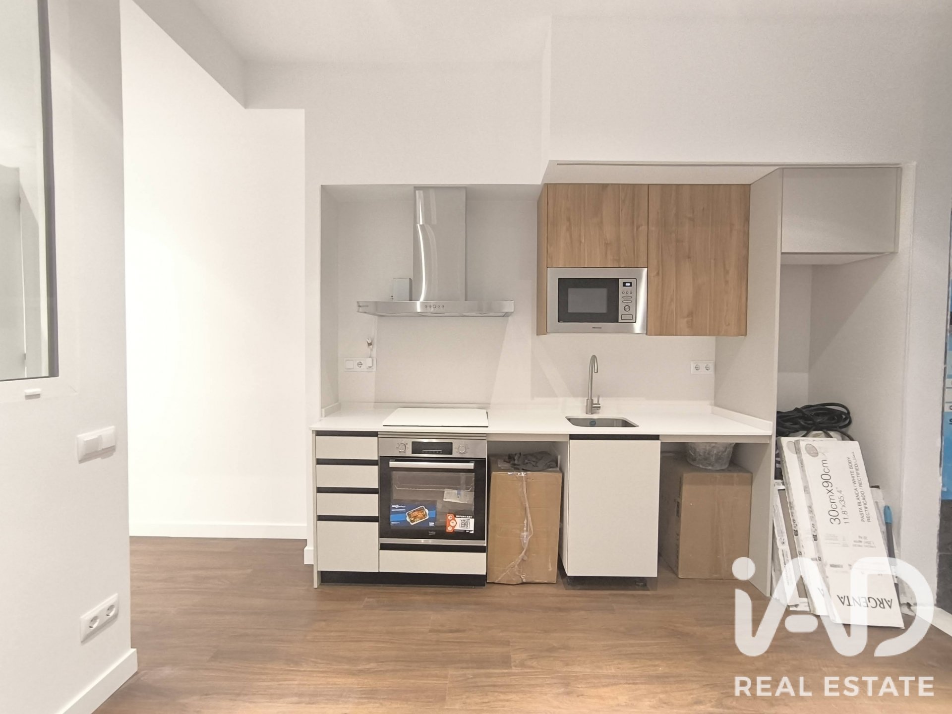 Huoneisto Madrid, Espanja 1 makuuhuone, 56 m2 No. 188168