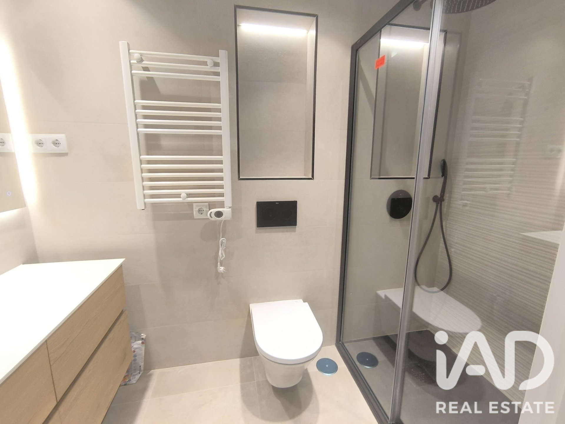 Huoneisto Madrid, Espanja 1 makuuhuone, 56 m2 No. 188168