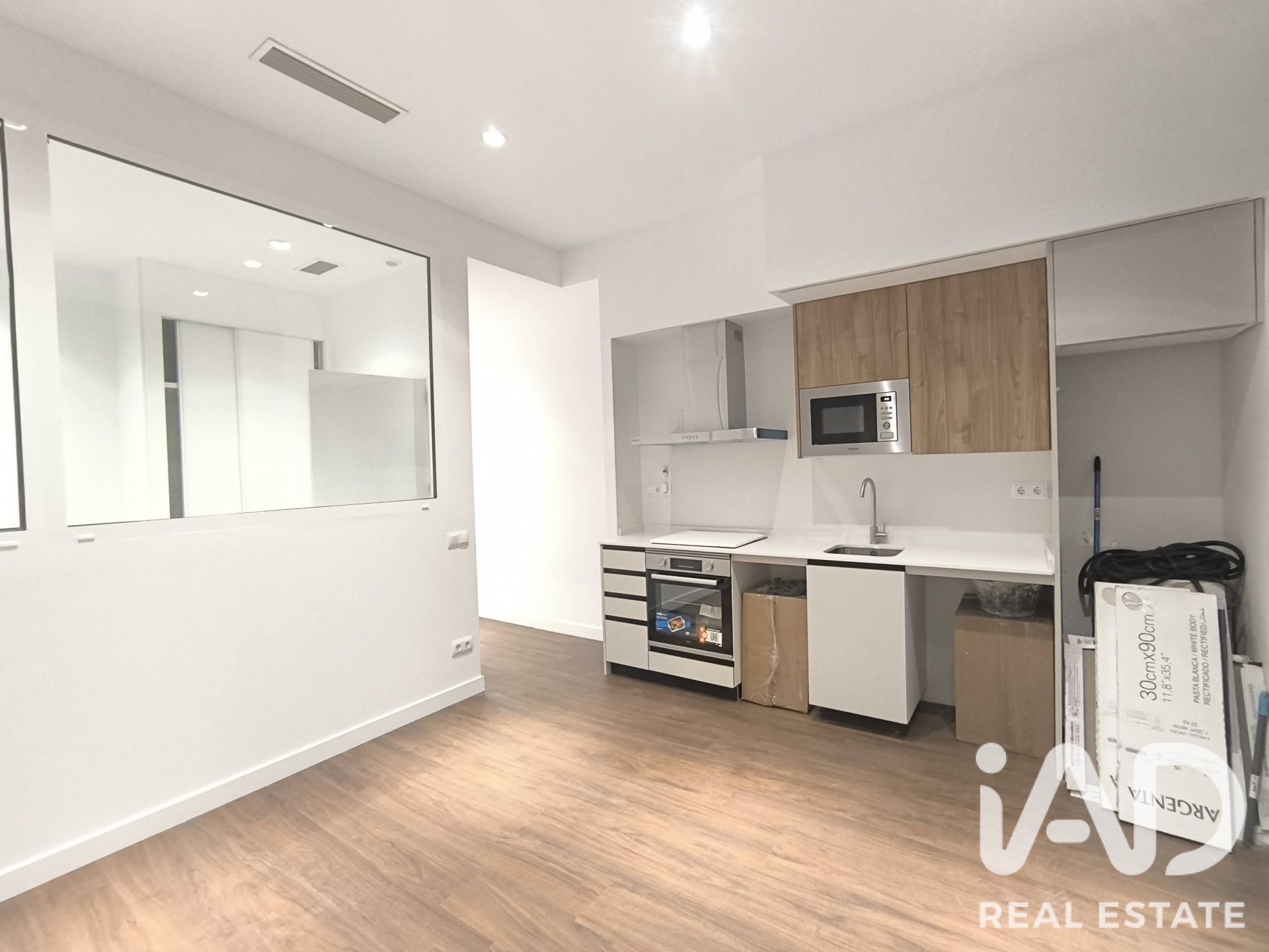 Huoneisto Madrid, Espanja 1 makuuhuone, 56 m2 No. 188168