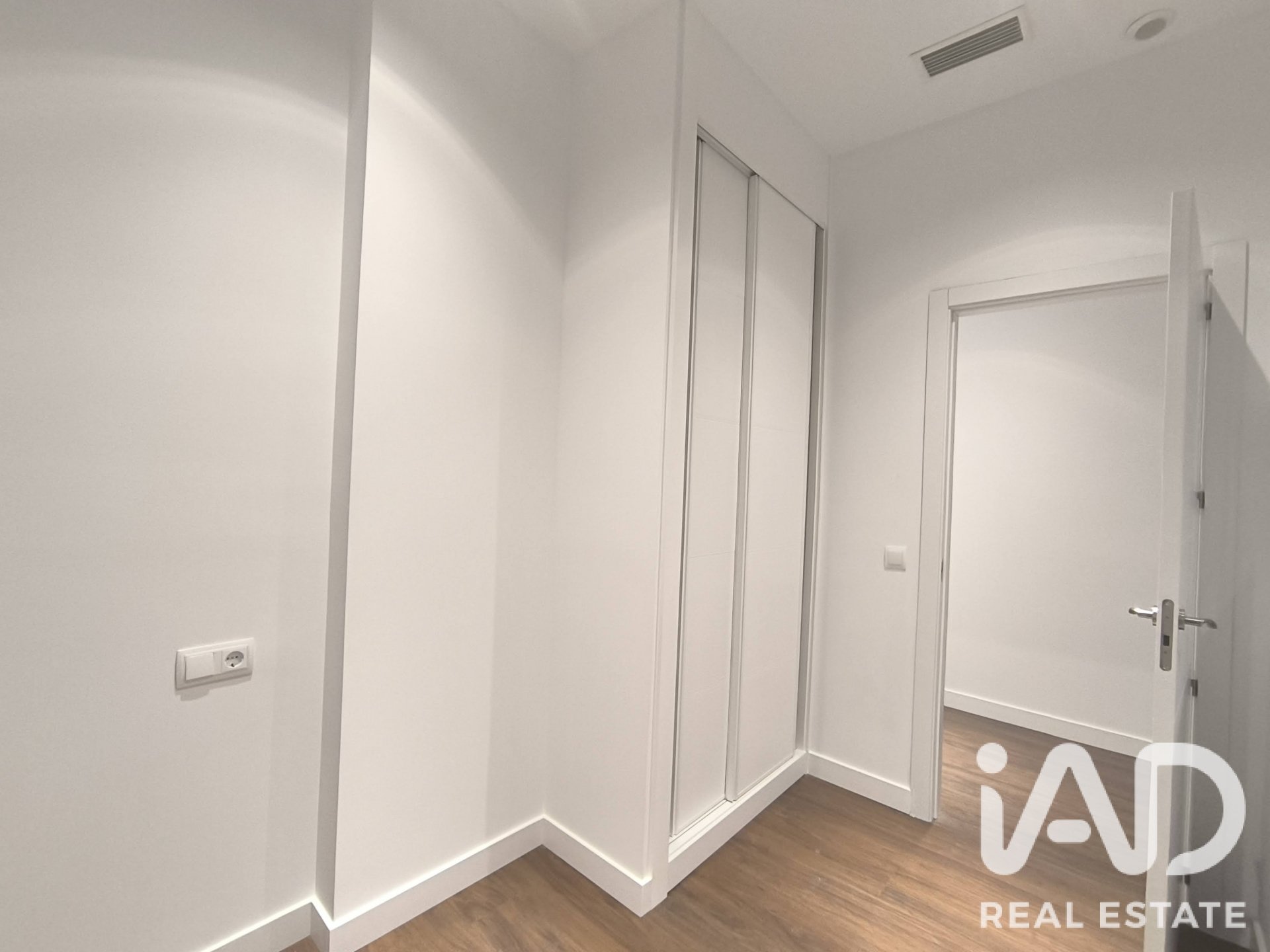 Huoneisto Madrid, Espanja 1 makuuhuone, 56 m2 No. 188168