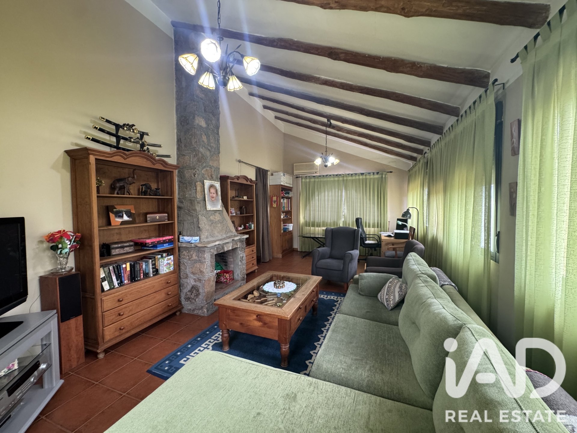 House in Almorox, Toledo, Spain 3 bedrooms, 307 sq.m. No. 188172