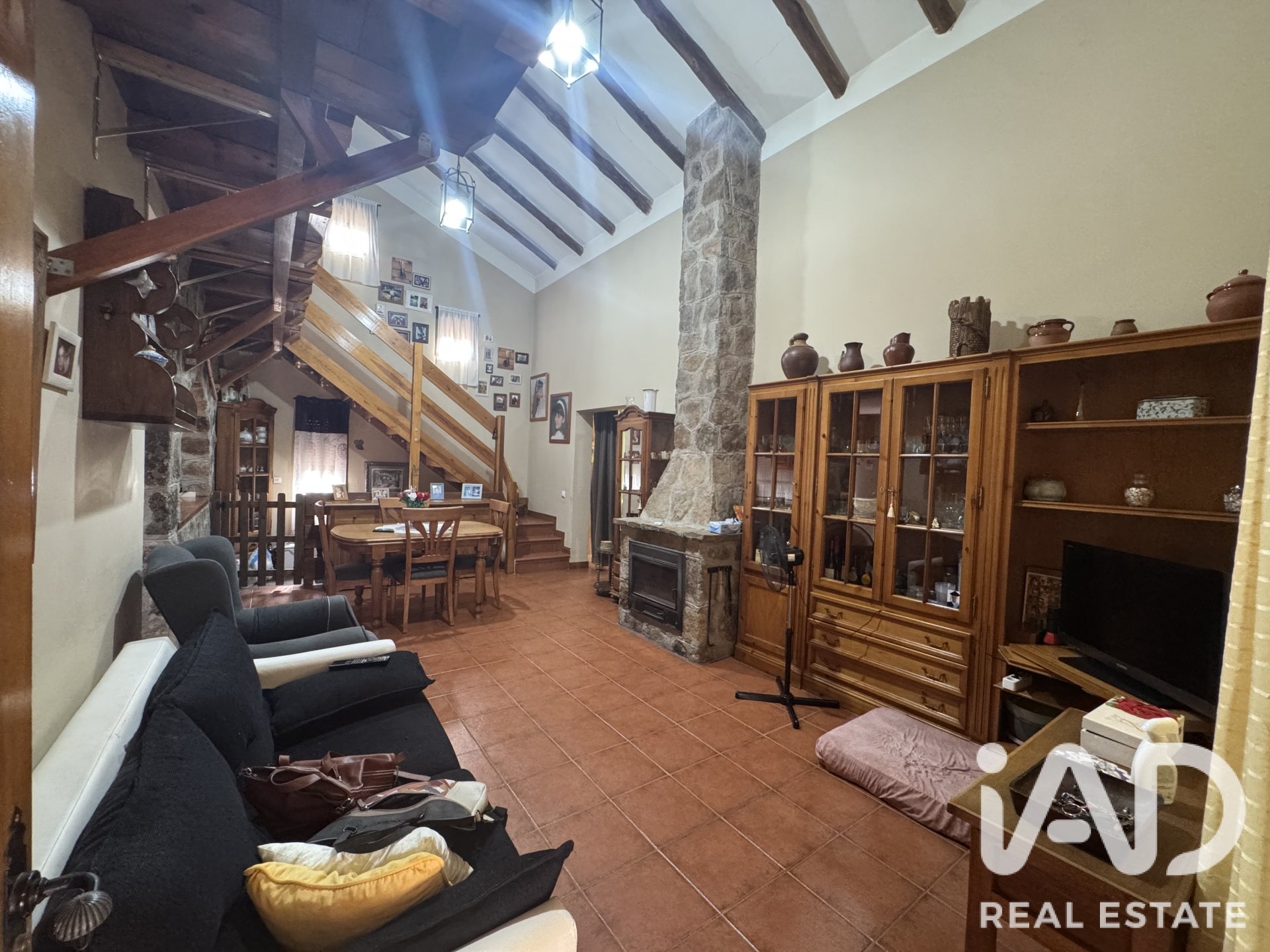 House in Almorox, Toledo, Spain 3 bedrooms, 307 sq.m. No. 188172