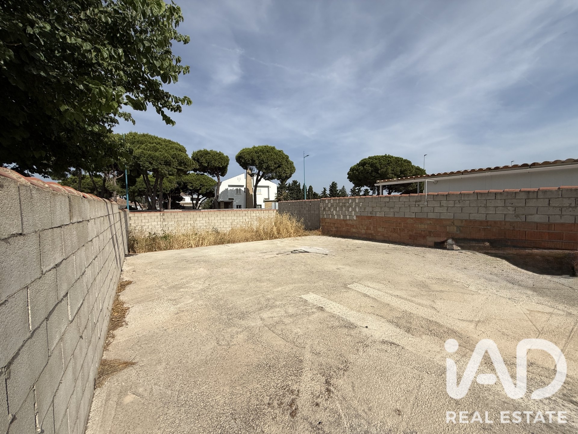 Land plot in Chiclana de la Frontera, Cadiz, Spain 360 sq.m. No. 188171