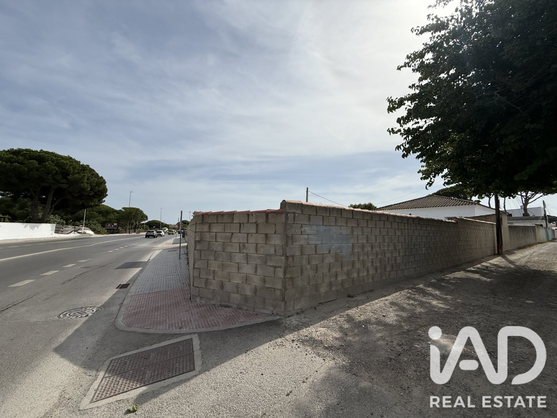 Land plot in Chiclana de la Frontera, Cadiz, Spain 360 sq.m. No. 188171