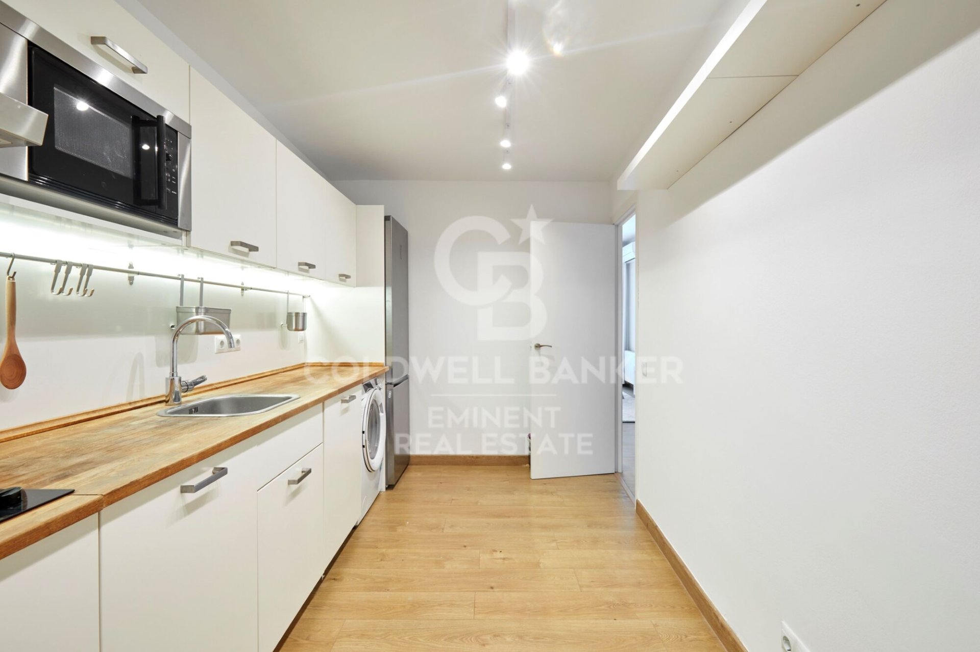 Квартира в Барселона, Испания 2 спальни, 90м2 №158324