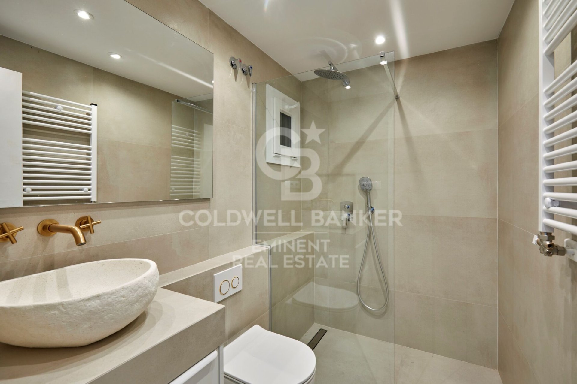 Квартира в Барселона, Испания 2 спальни, 90м2 №158324