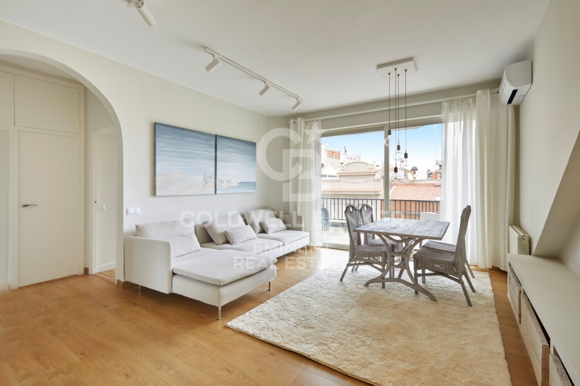 Квартира в Барселона, Испания 2 спальни, 90м2 №158324
