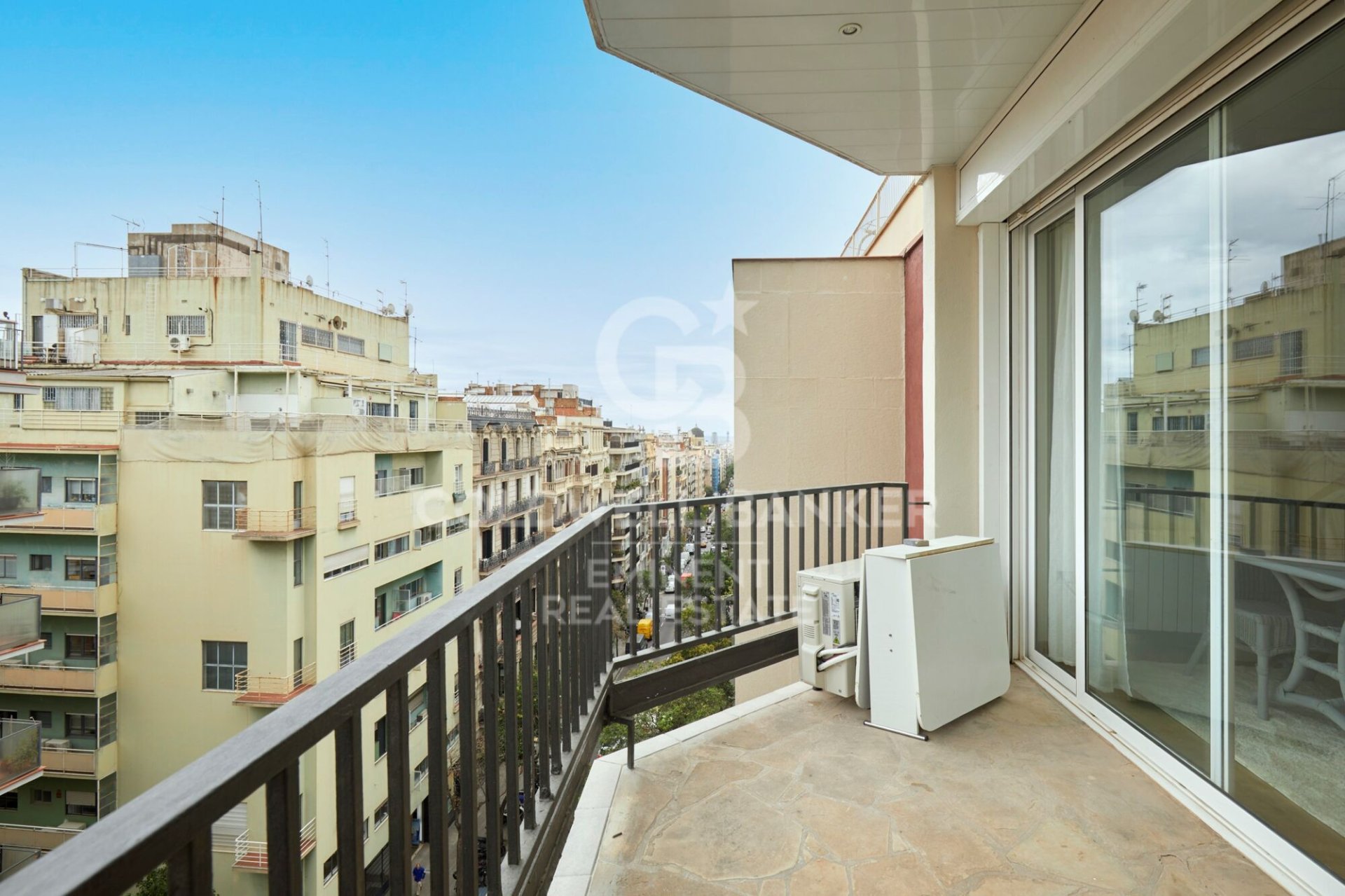 Квартира в Барселона, Испания 2 спальни, 90м2 №158324