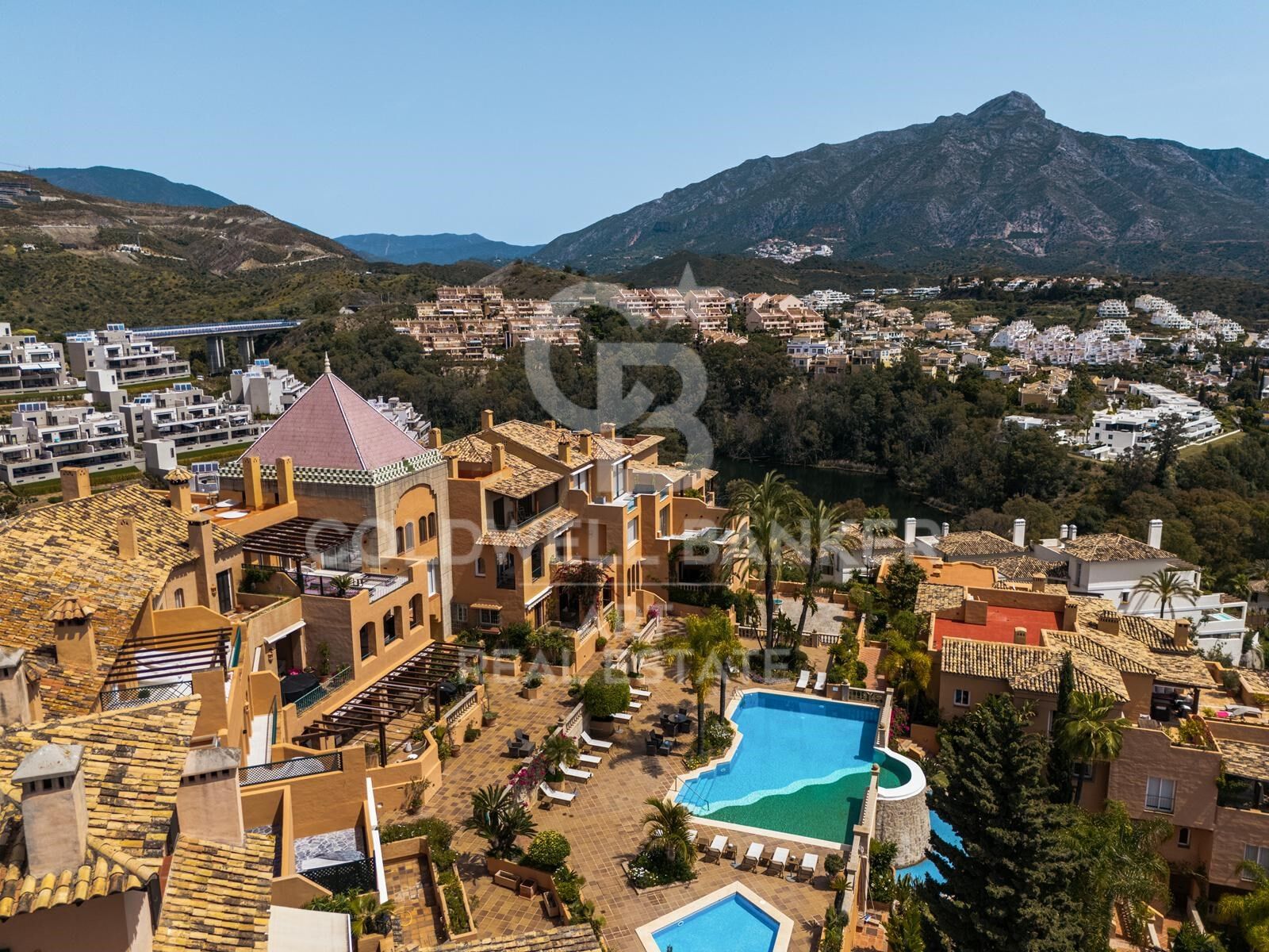 Huoneisto Marbella, Malaga, Espanja 4 makuuhuonetta, 215 m2 No. 158322