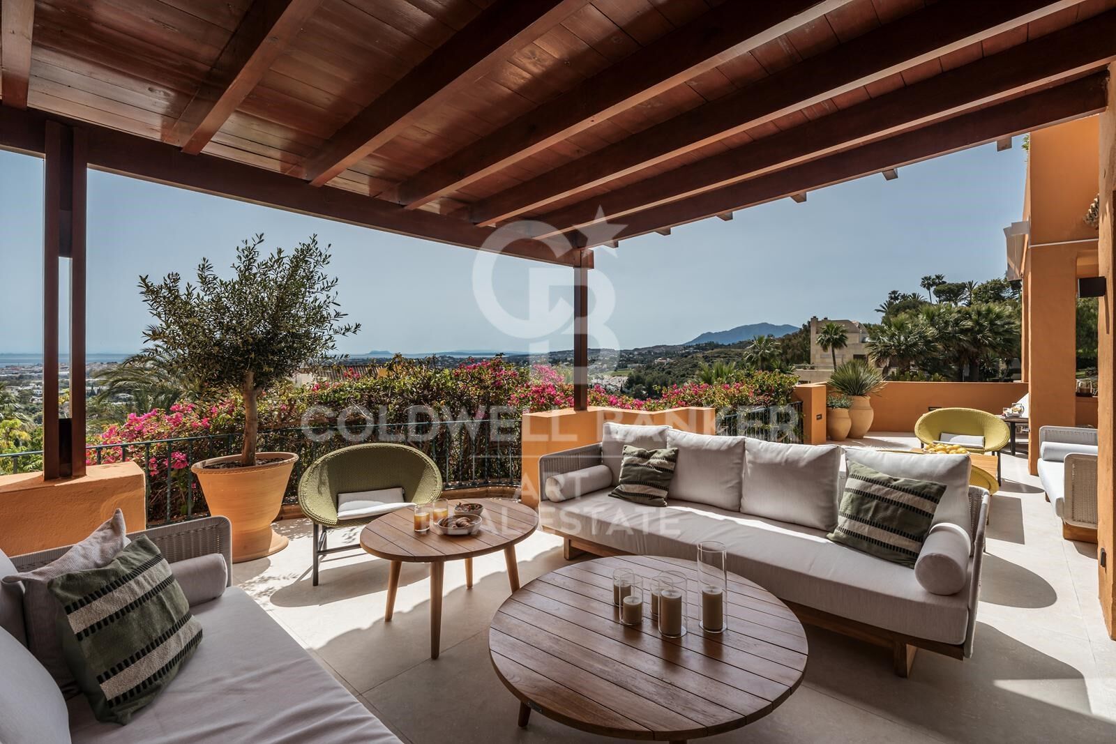 Huoneisto Marbella, Malaga, Espanja 4 makuuhuonetta, 215 m2 No. 158322