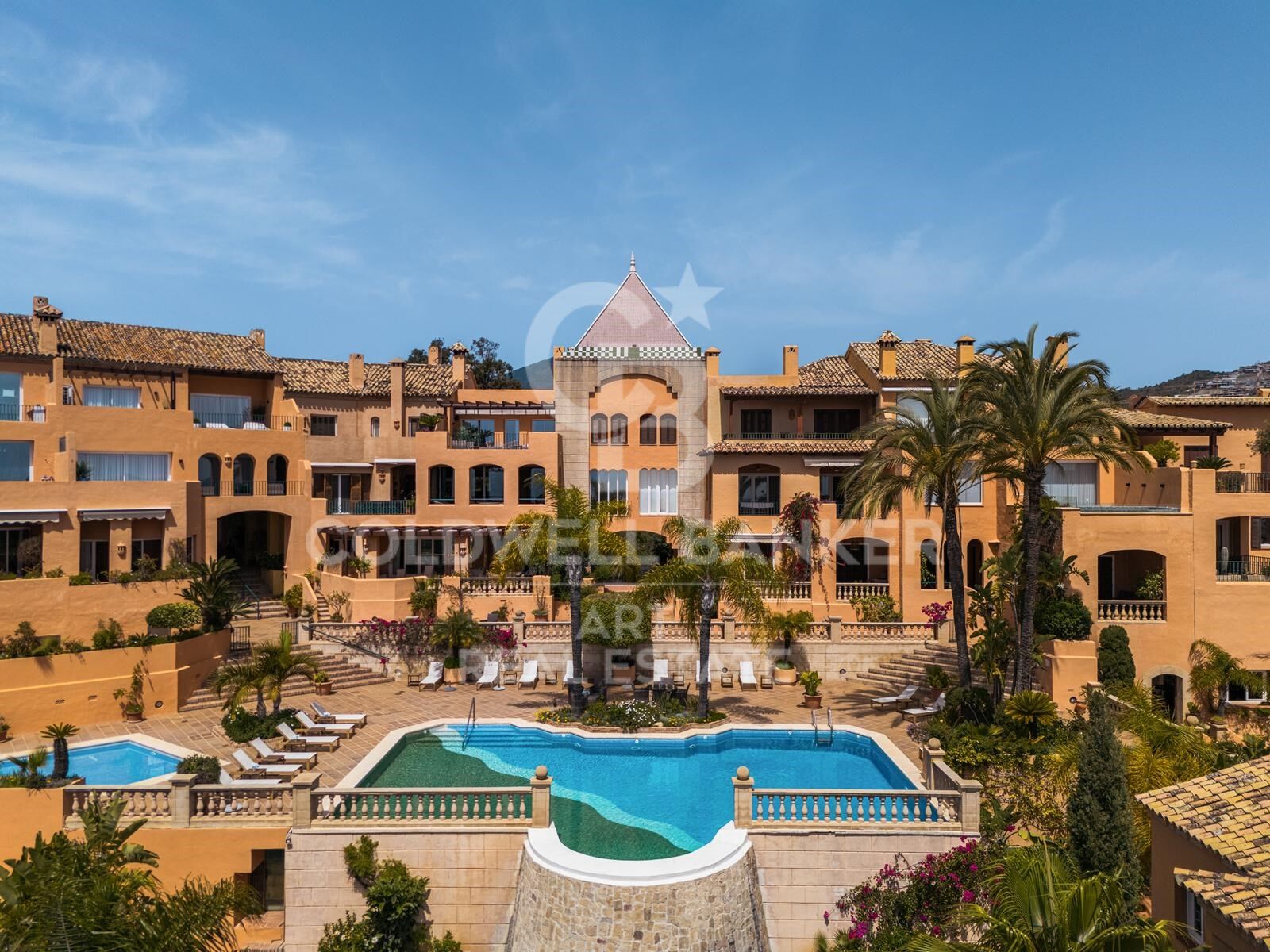 Huoneisto Marbella, Malaga, Espanja 4 makuuhuonetta, 215 m2 No. 158322