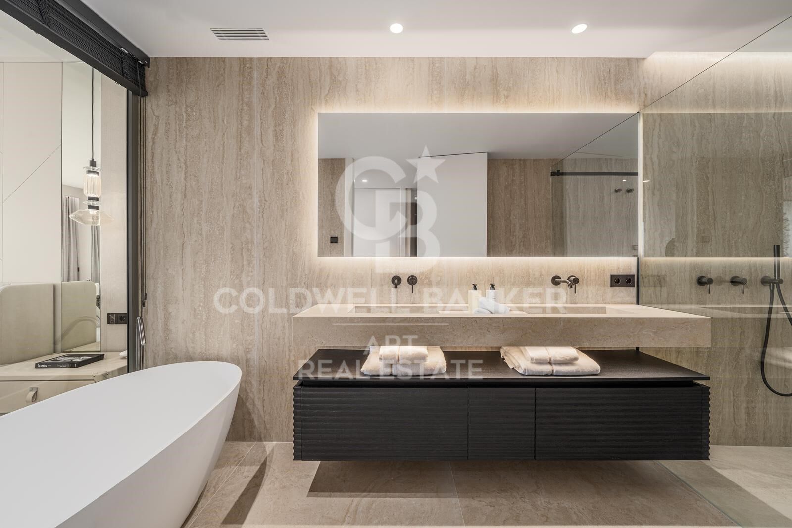 Huoneisto Marbella, Malaga, Espanja 4 makuuhuonetta, 215 m2 No. 158322