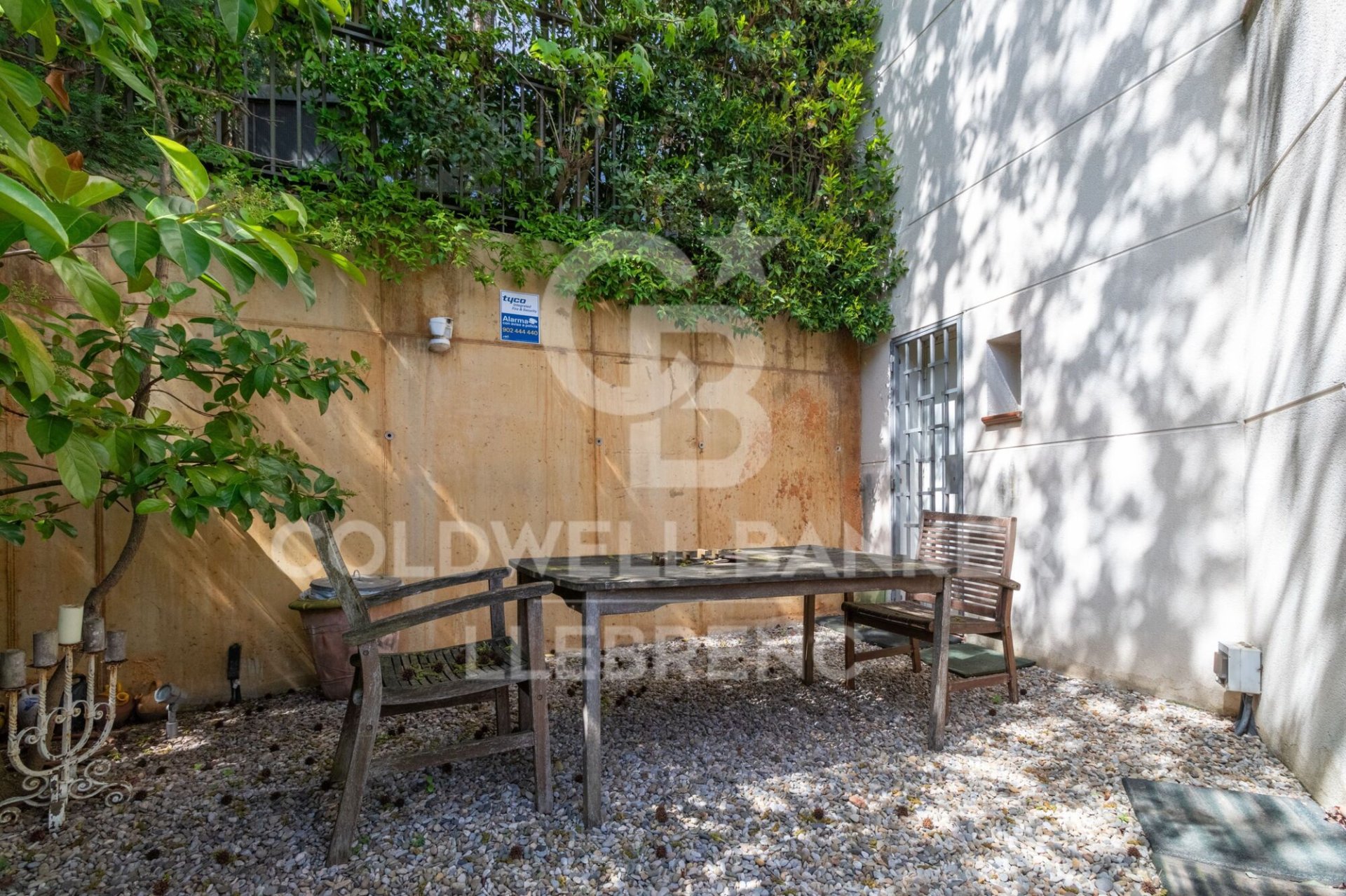Talo Barcelona, Espanja 5 makuuhuonetta, 447 m2 No. 160174