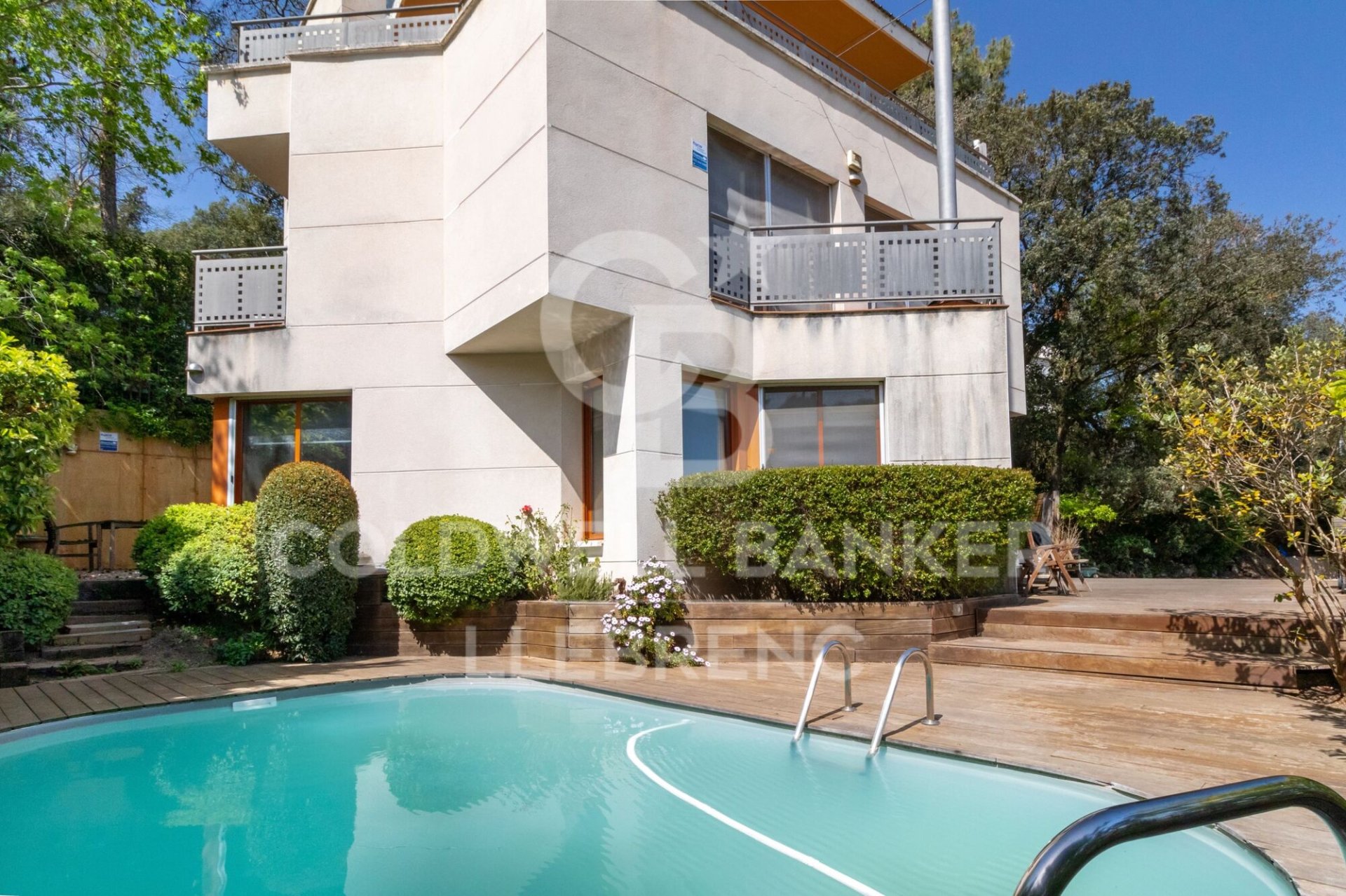 Talo Barcelona, Espanja 5 makuuhuonetta, 447 m2 No. 160174