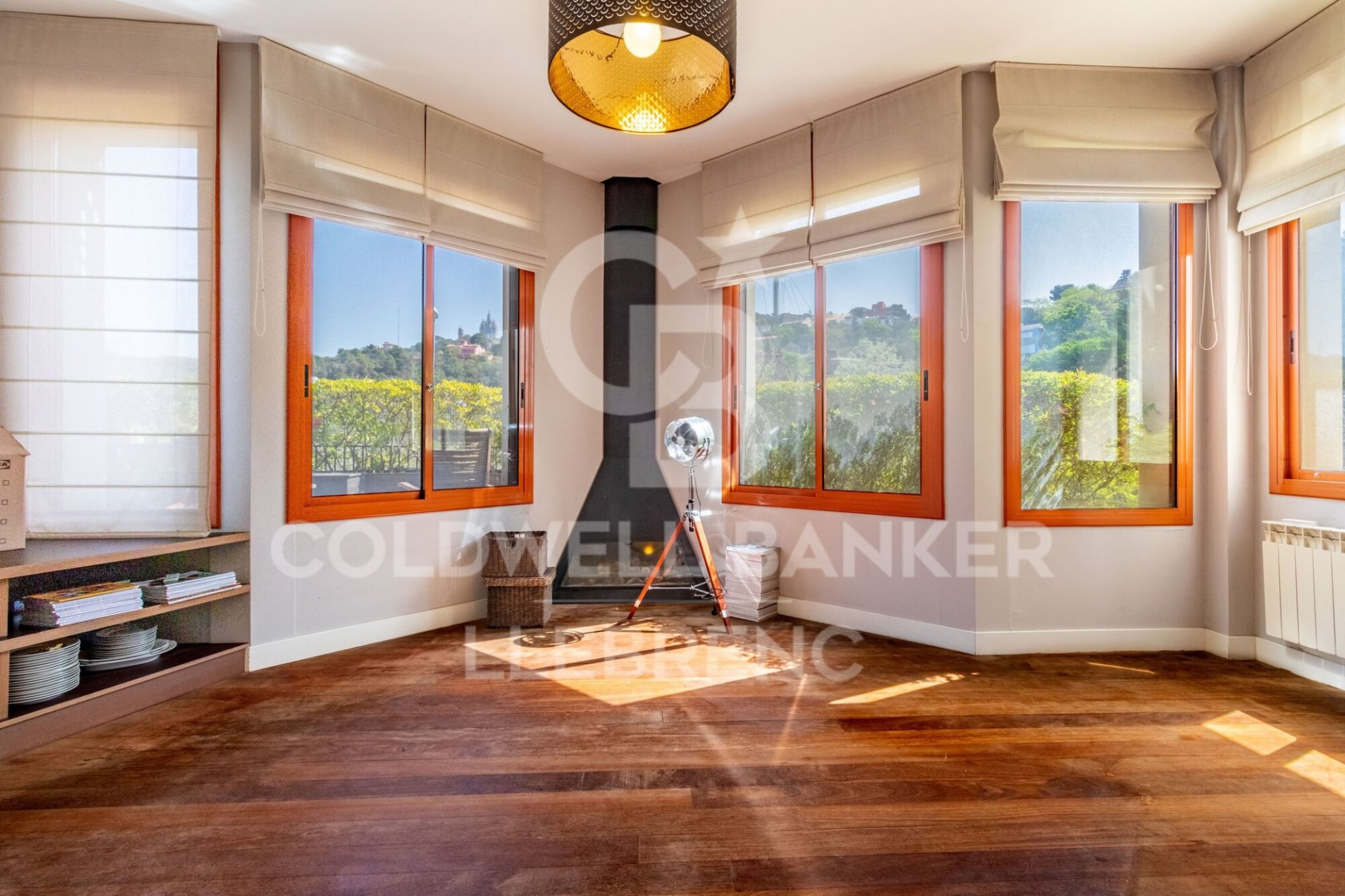Talo Barcelona, Espanja 5 makuuhuonetta, 447 m2 No. 160174