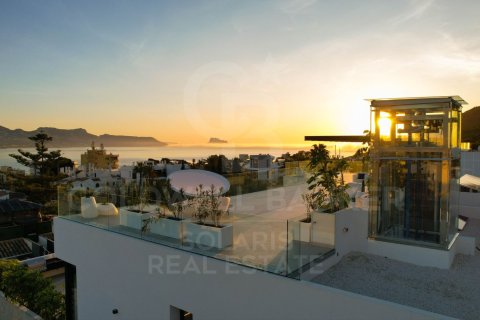 Villa a L'Albir, Alicante, Spagna 4 camere da letto, 1021 mq. N° 160178