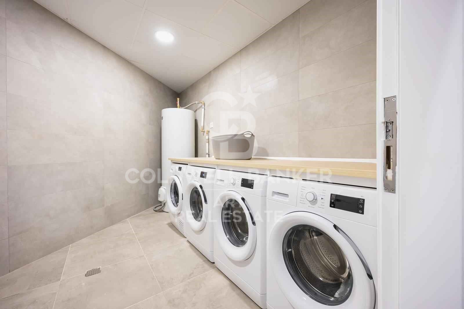 Apartament w Malaga, Hiszpania 4 sypialnie,  nr 159108