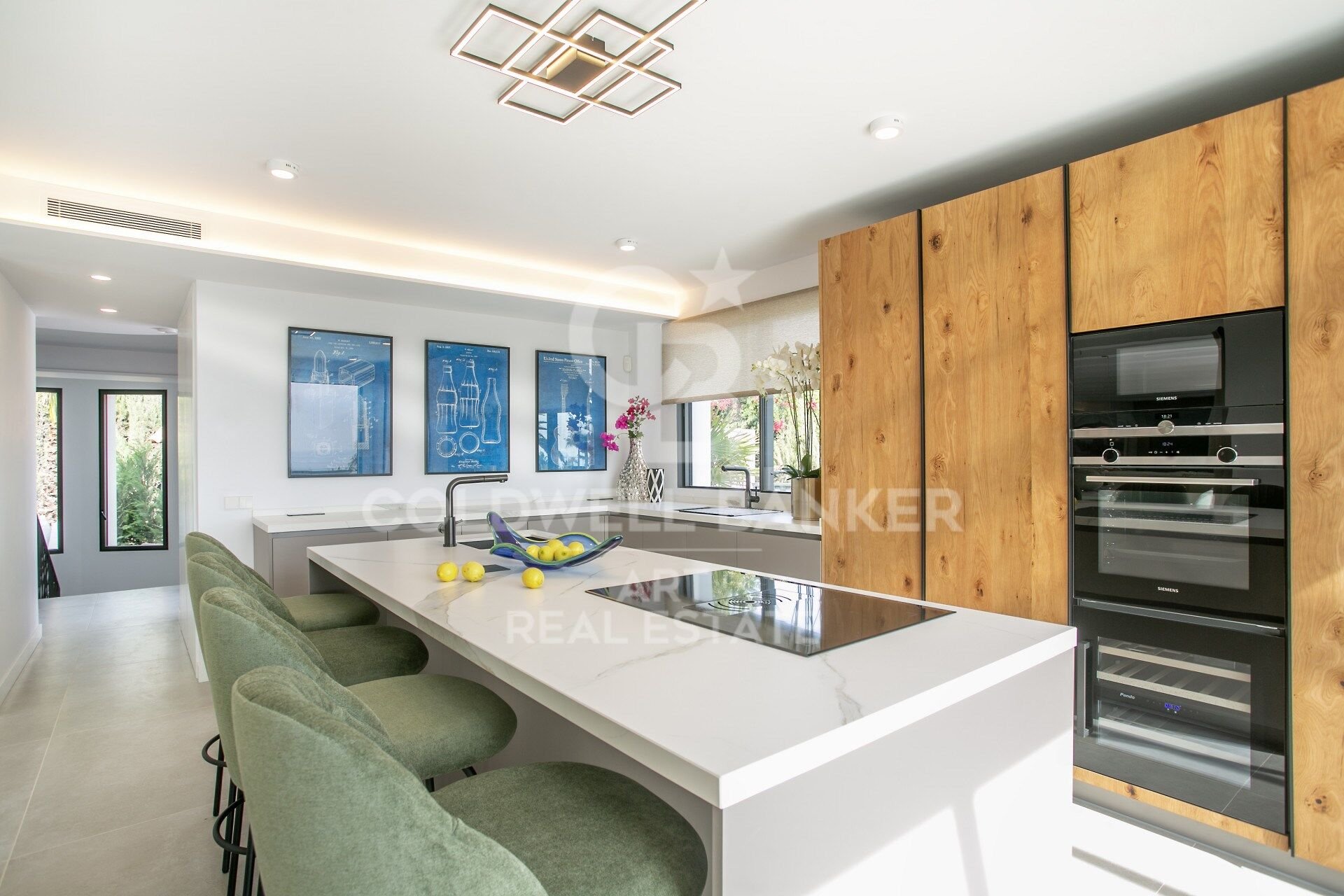 Huvila Marbella, Malaga, Espanja 5 makuuhuonetta, 397 m2 No. 159109