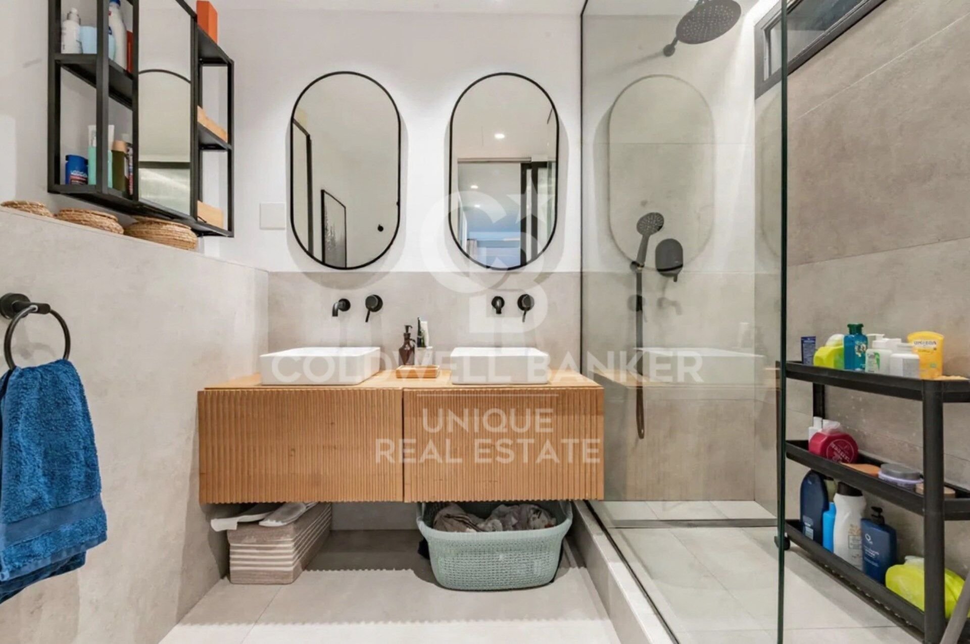 Apartment à Madrid, Espagne 2 chambres, 146 m2 No. 178747