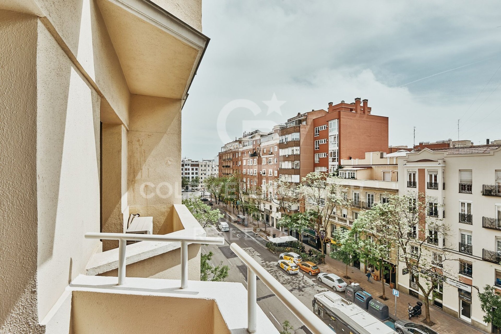 Apartment à Madrid, Espagne 3 chambres, 146 m2 No. 178748