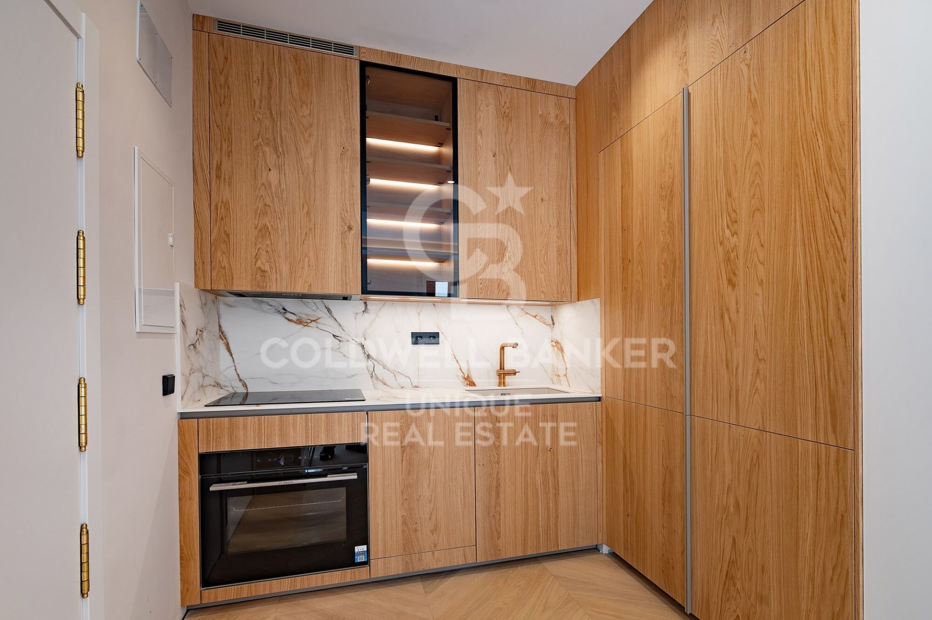 Apartment à Madrid, Espagne 1 chambre, 54 m2 No. 178752