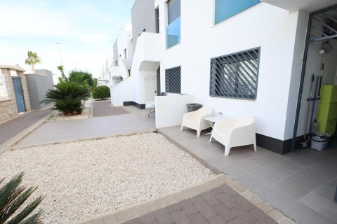 Bungalow i La Zenia, Alicante, Spanien 2 sovrum, 70 kvm. Nr. 165811