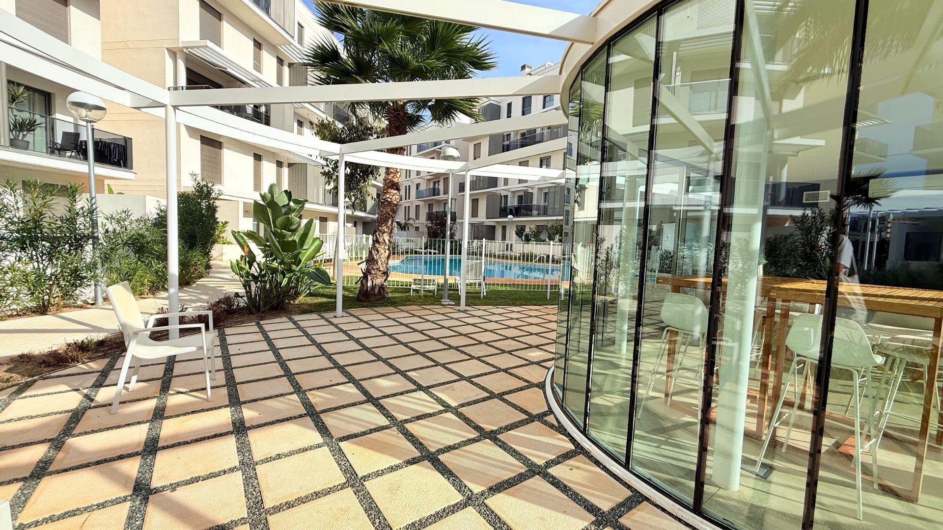 Apartment à Denia, Alicante, Espagne 1 chambre, 81 m2 No. 165814
