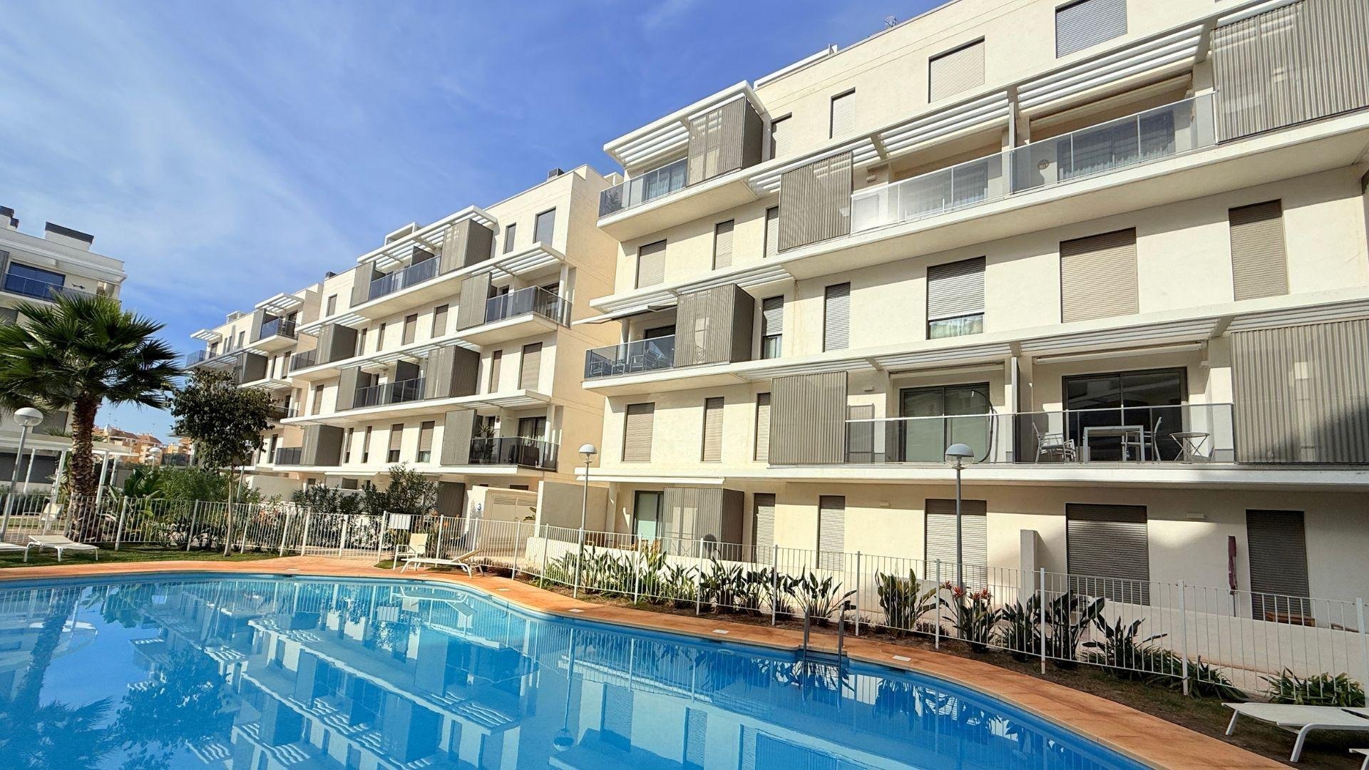 Apartment à Denia, Alicante, Espagne 1 chambre, 81 m2 No. 165814