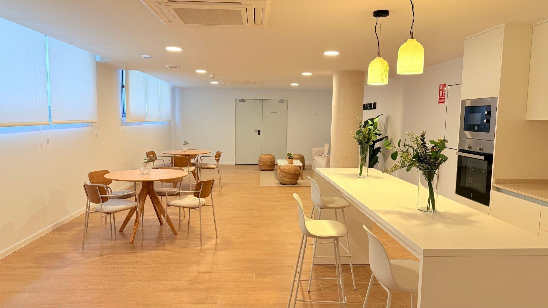 Apartment à Denia, Alicante, Espagne 1 chambre, 81 m2 No. 165814