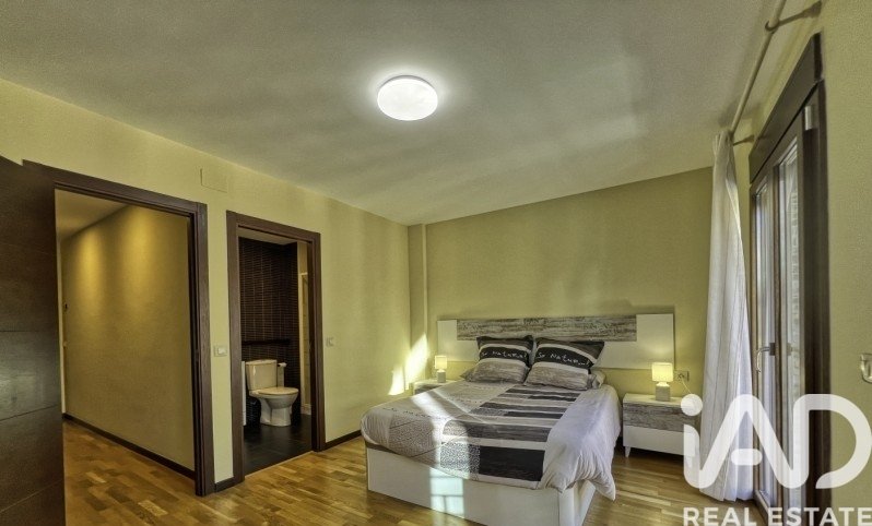 Kamienica w Teruel, Hiszpania 3 sypialnie, 252 mkw. nr 188420
