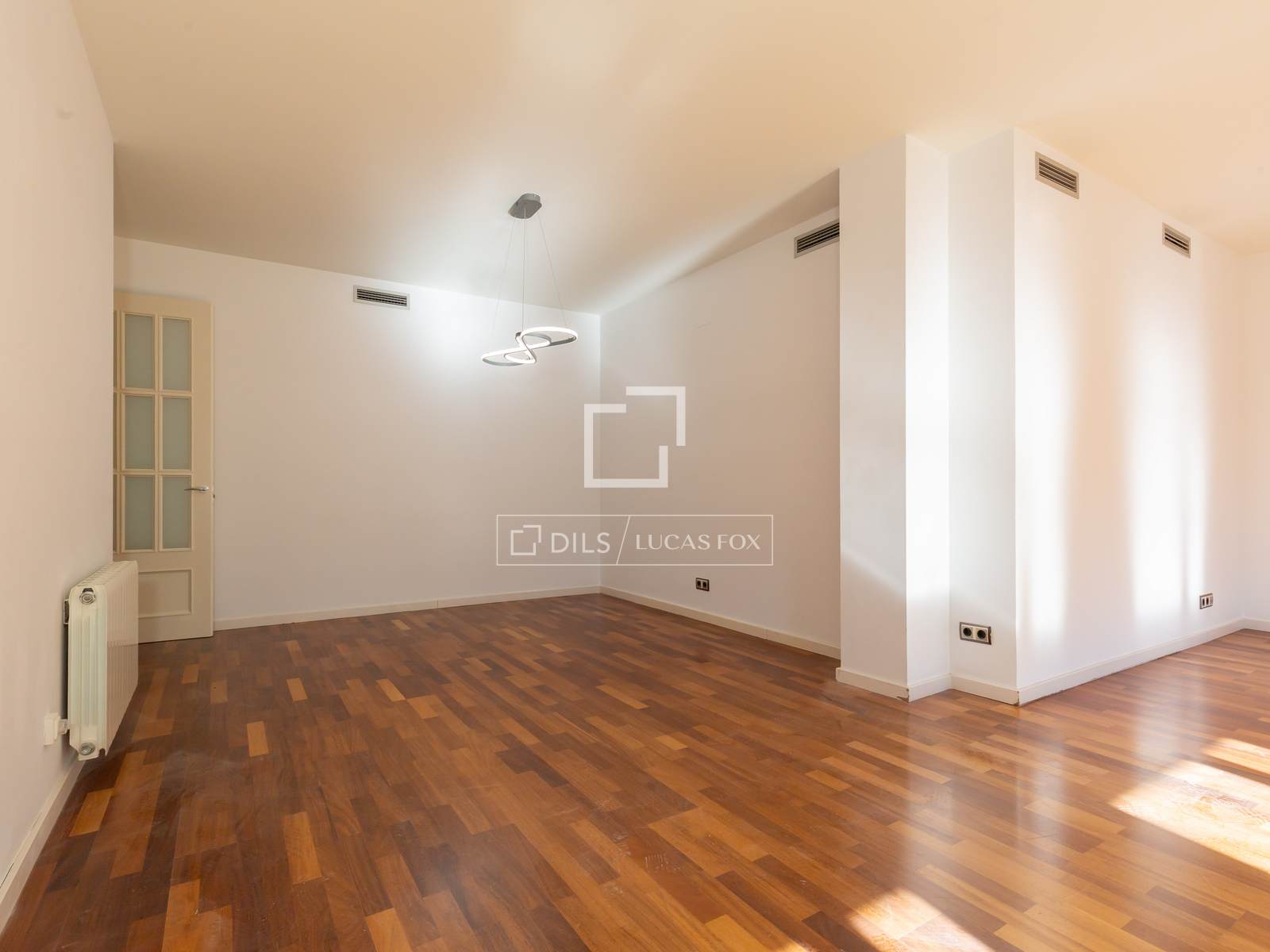 Appartamento a Sant Just Desvern, Barcelona, Spagna 3 camere da letto, 137 mq. N° 150524