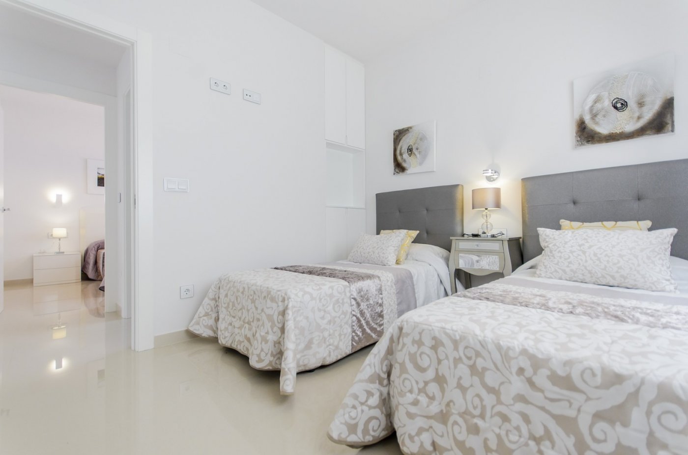 Villa a San Miguel de Salinas, Alicante, Spagna 4 camere da letto, 135 mq. N° 111452