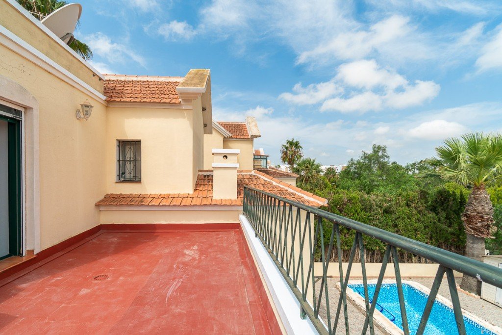 Villa in Alicante, Spain 3 bedrooms, 125 sq.m. No. 145388