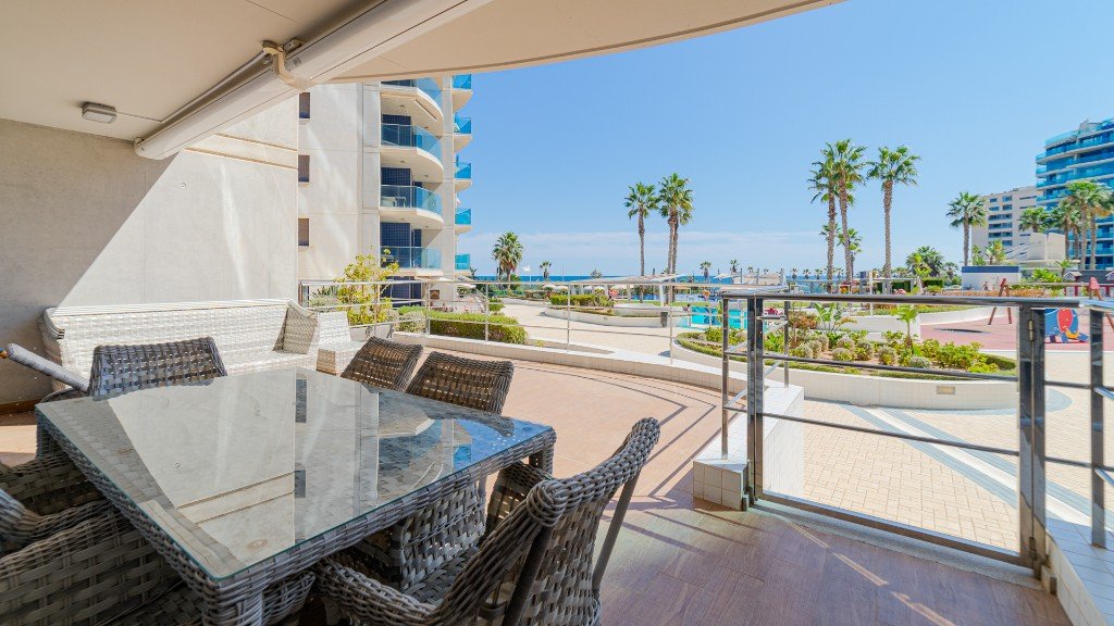 Lägenhet i Punta Prima, Alicante, Spanien 2 sovrum, 69 kvm. Nr. 145390