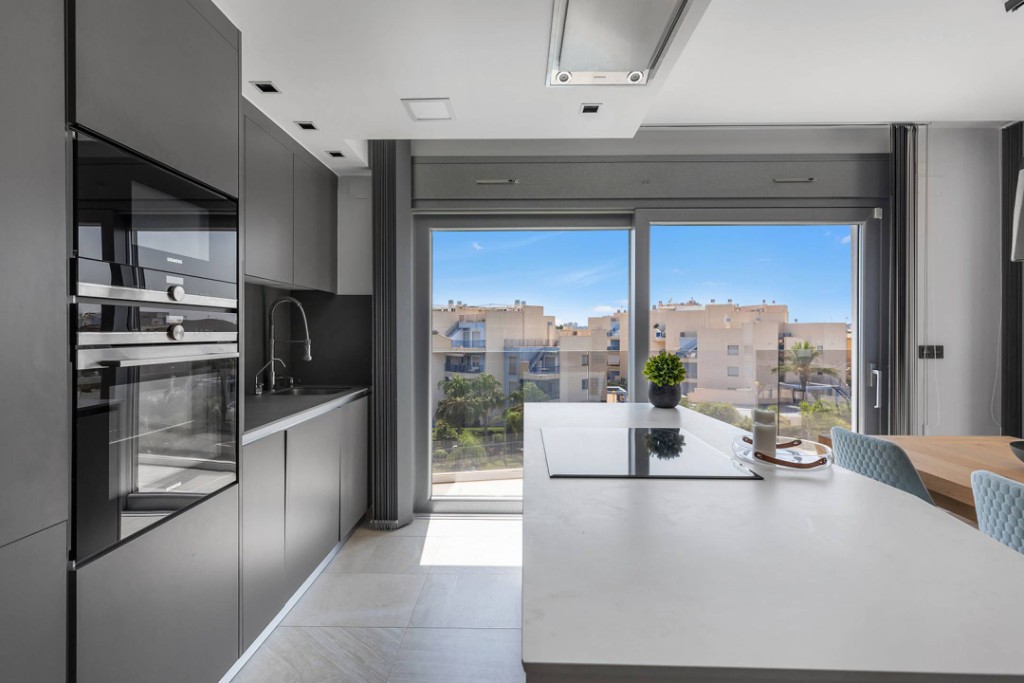 Apartamento en Cabo Roig, Alicante, España 3 dormitorios, 111 m2 No. 145386